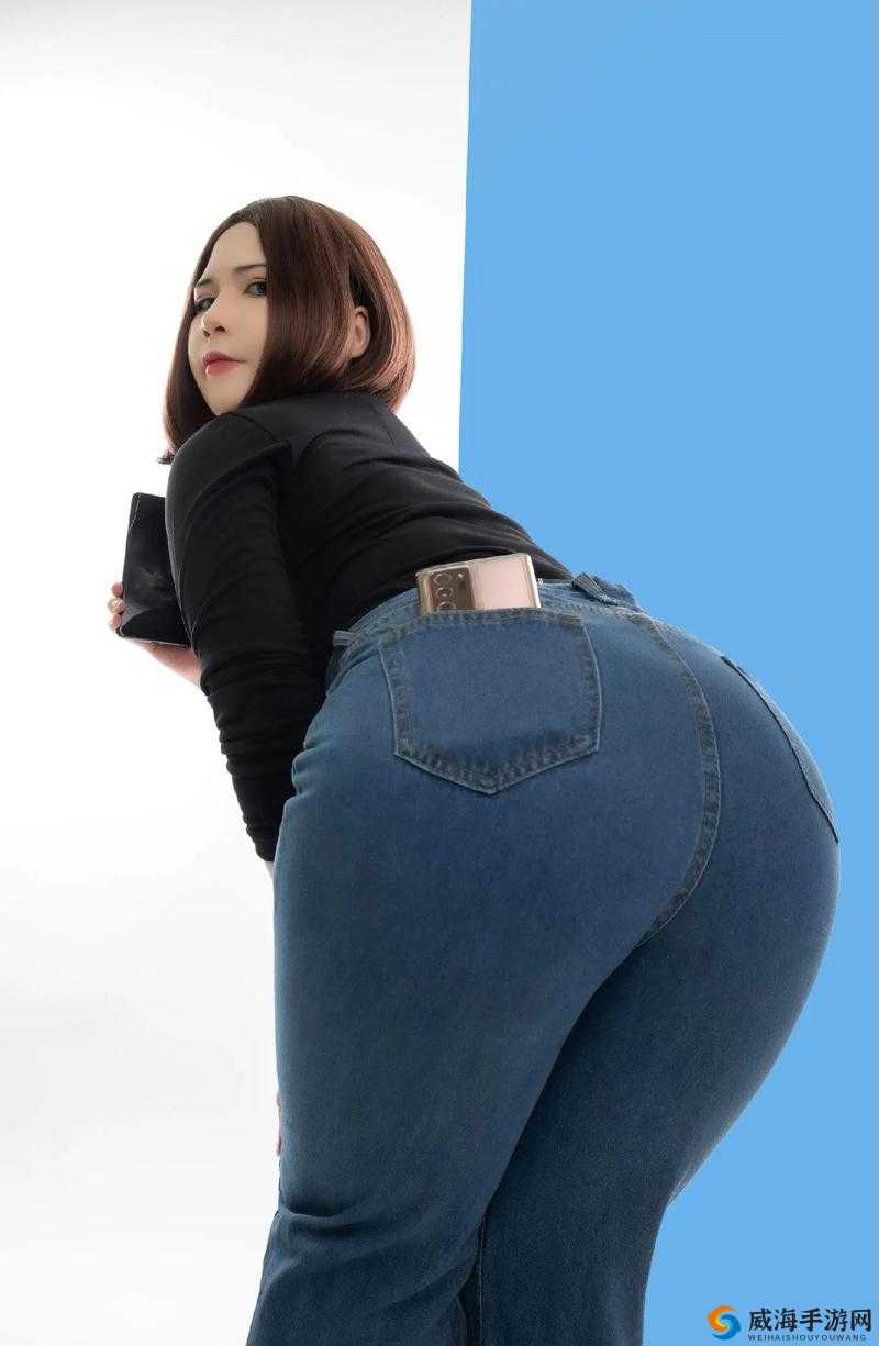 极具魅力的 BBW 大屁股肥臀妇女 ass 风采展示