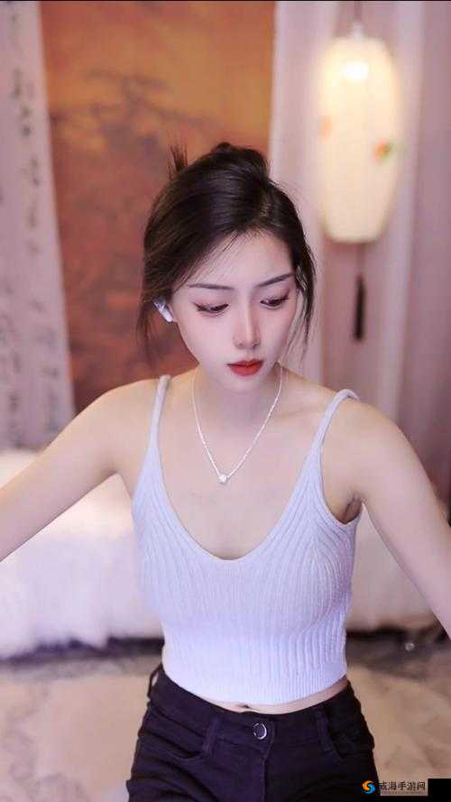 JLZZZ 美女直播：颜值与才艺的完美结合，带给你不一样的视觉盛宴